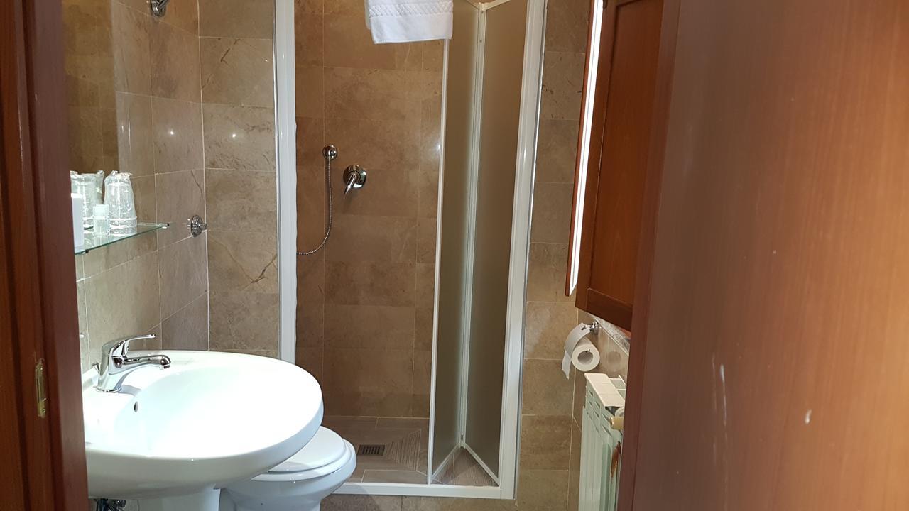 Hotel Il Castelletto Рим Экстерьер фото