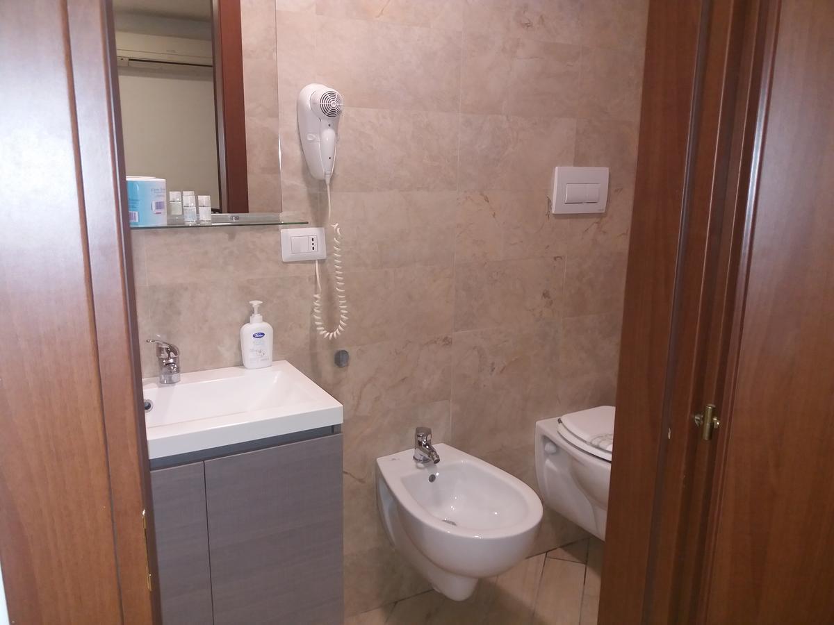 Hotel Il Castelletto Рим Экстерьер фото